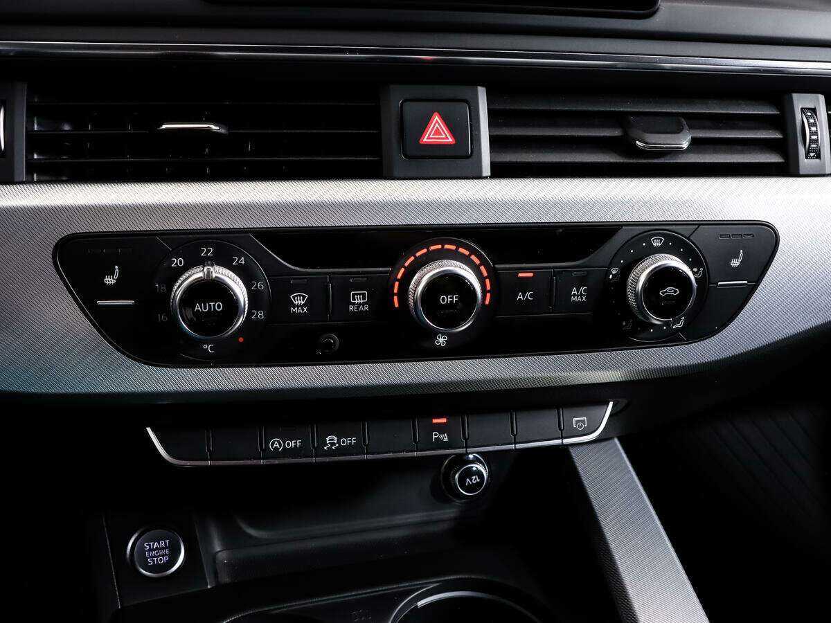 Б/У Ауди А4 2017 года. Фото: #13