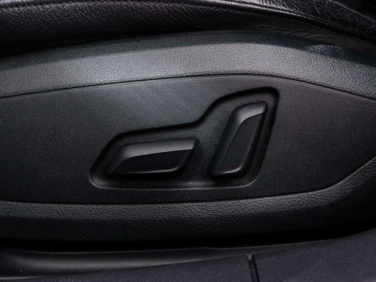 Б/У Ауди А4 2017 года. Фото: #18