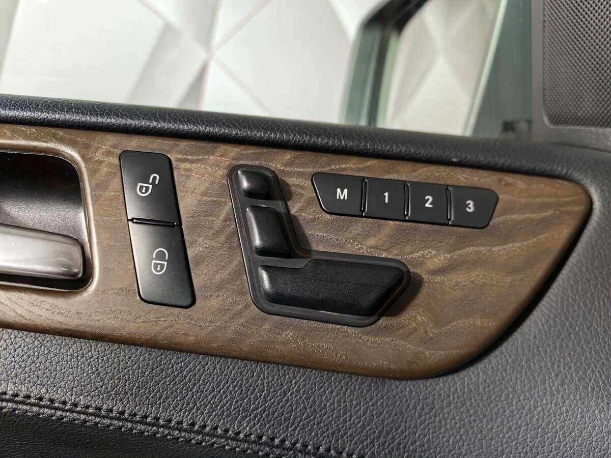 Б/У Мерседес-Бенц М-Класс 2014 года. Фото: #17