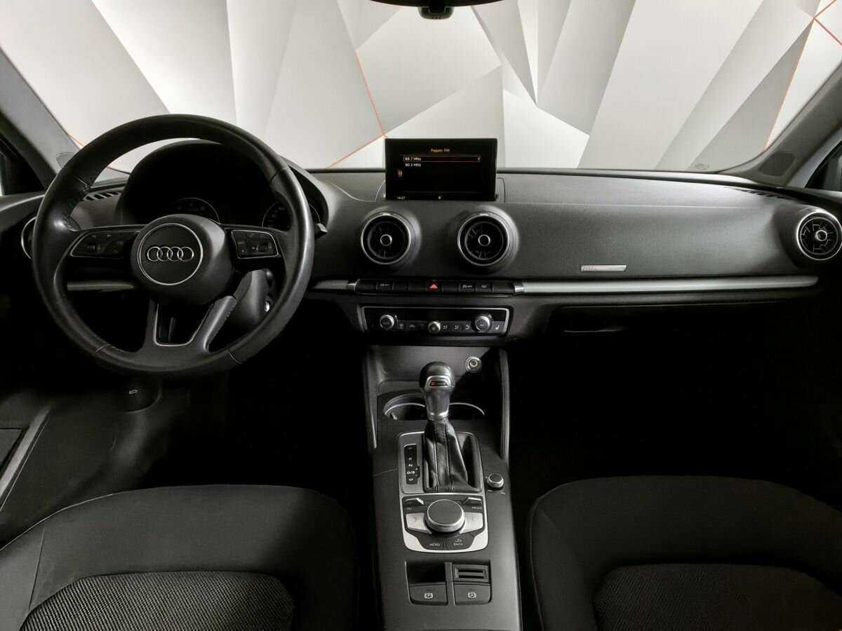 Б/У Ауди А3 2019 года. Фото: #9