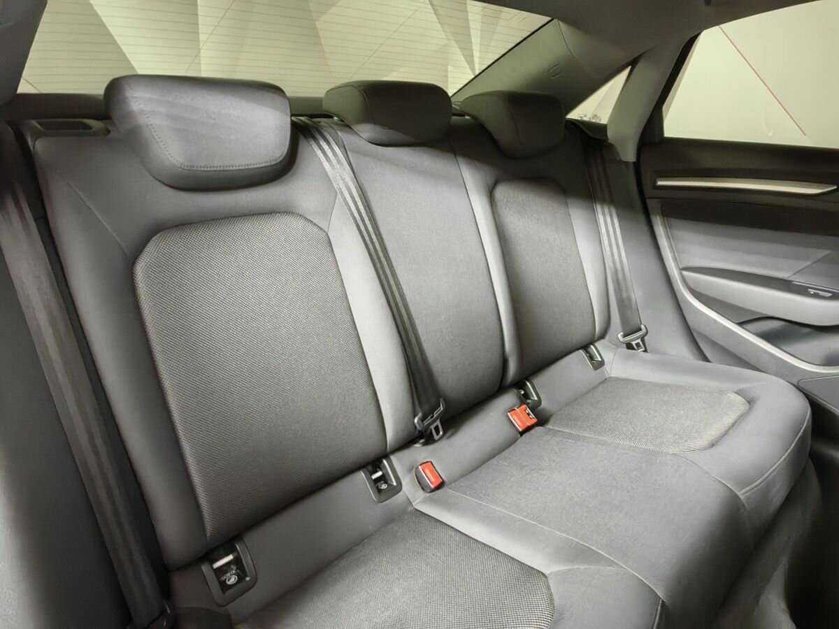 Б/У Ауди А3 2019 года. Фото: #12