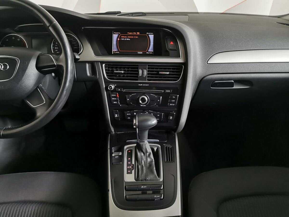 Б/У Ауди А4 2012 года. Фото: #10