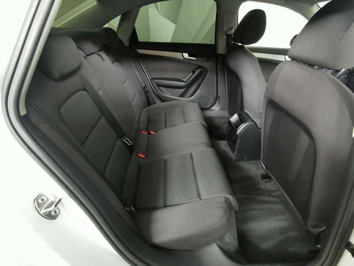 Б/У Ауди А4 2012 года. Фото: #11