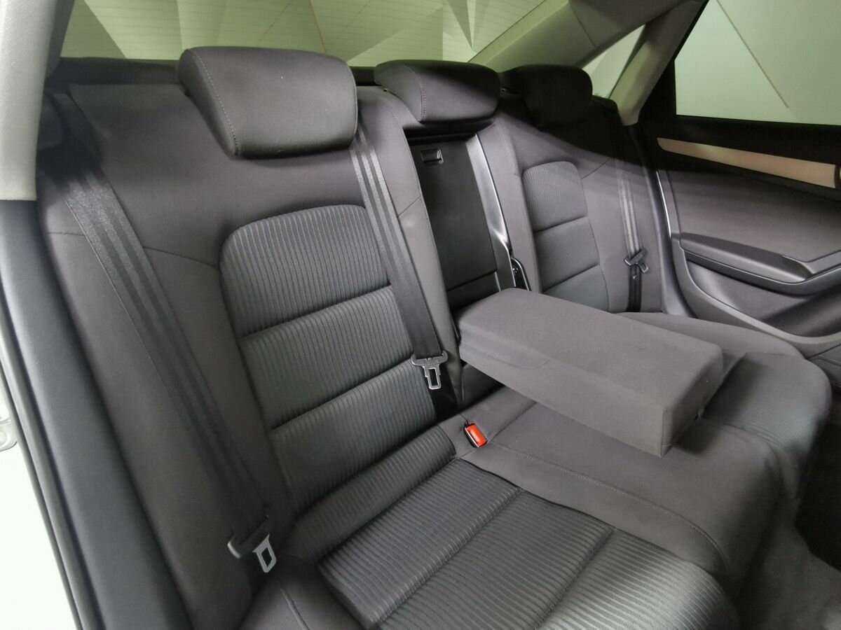 Б/У Ауди А4 2012 года. Фото: #12