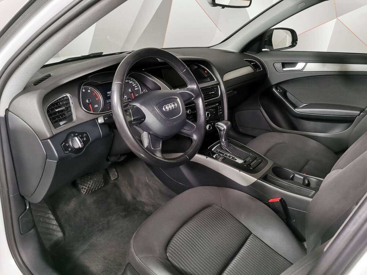 Б/У Ауди А4 2012 года. Фото: #13