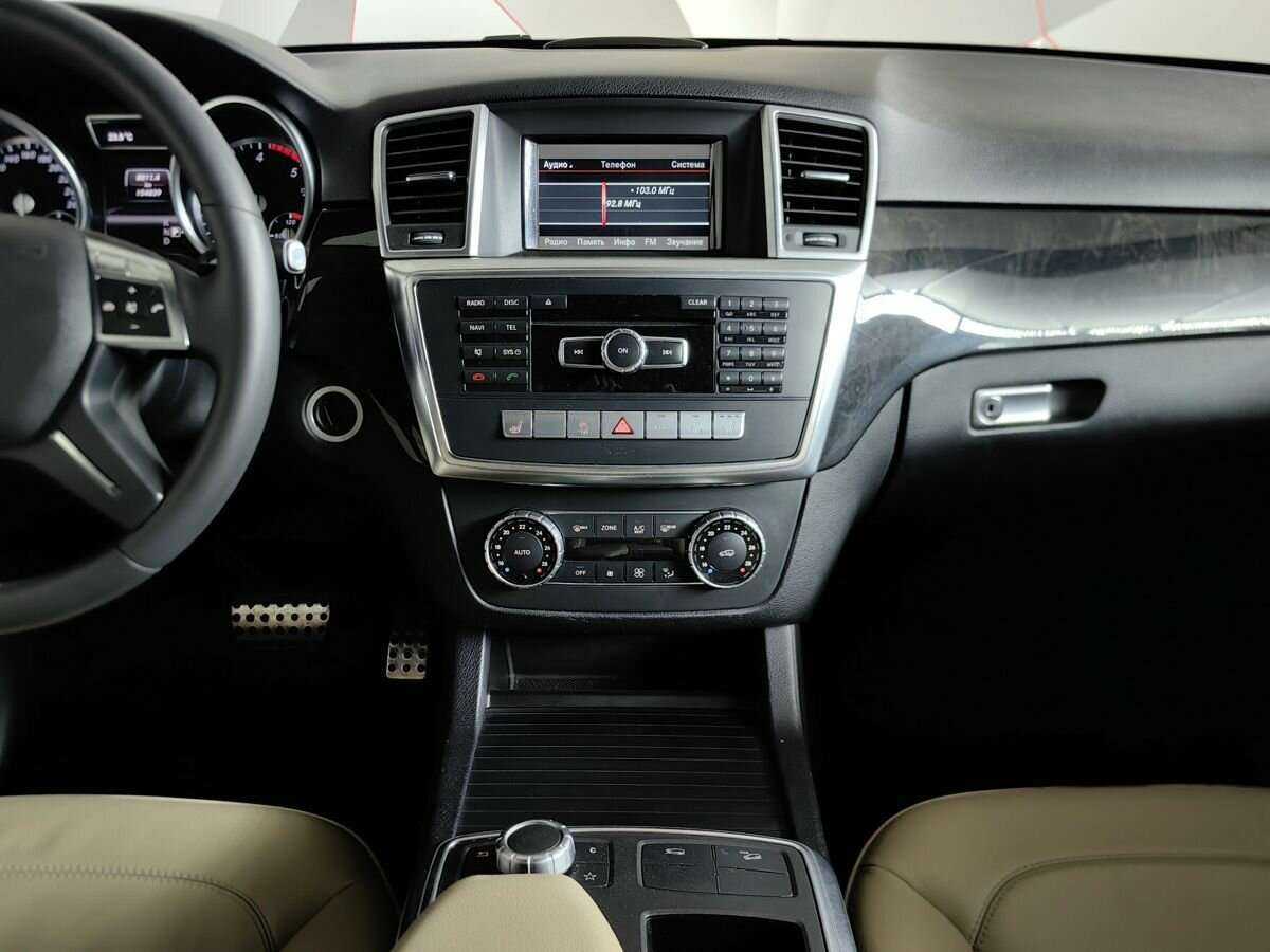 Б/У Мерседес-Бенц М-Класс 2013 года. Фото: #10