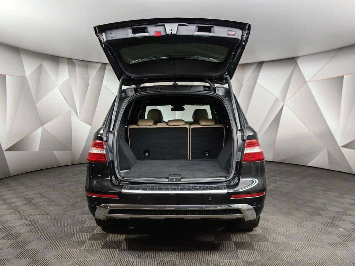 Б/У Мерседес-Бенц М-Класс 2013 года. Фото: #16