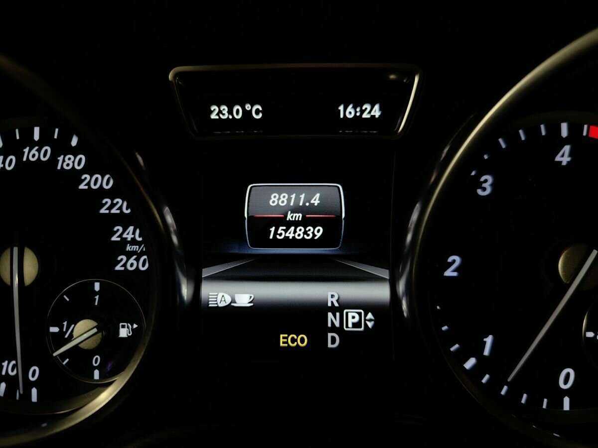 Б/У Мерседес-Бенц М-Класс 2013 года. Фото: #17