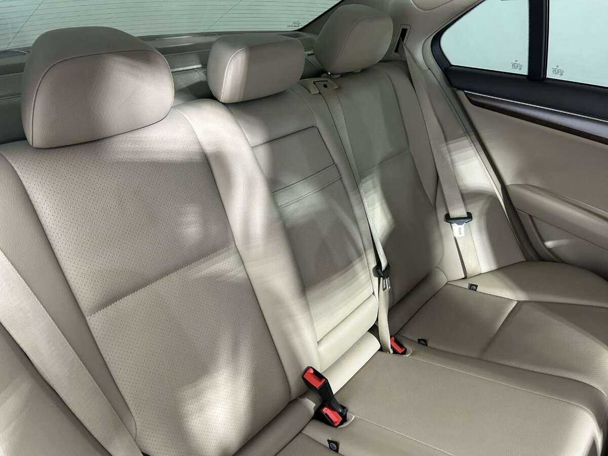 Б/У Мерседес-Бенц Ц-Класс 2013 года. Фото: #13