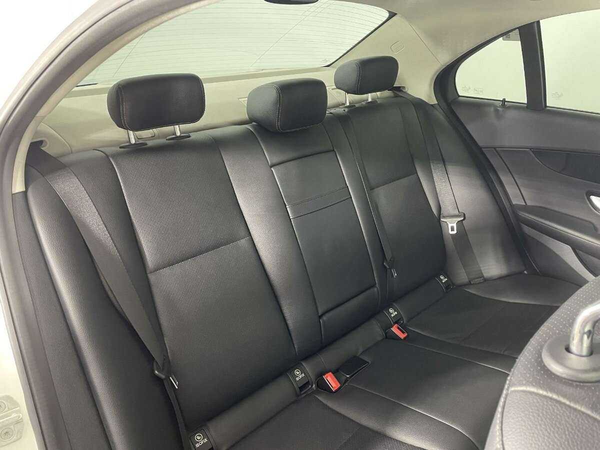 Б/У Мерседес-Бенц Ц-Класс 2015 года. Фото: #15