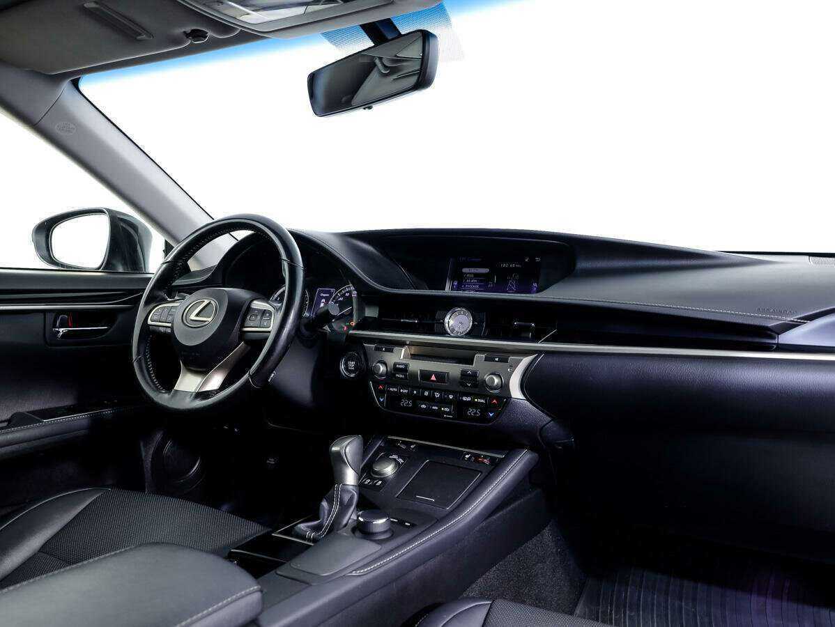 Б/У Лексус ЕС 2017 года. Фото: #8