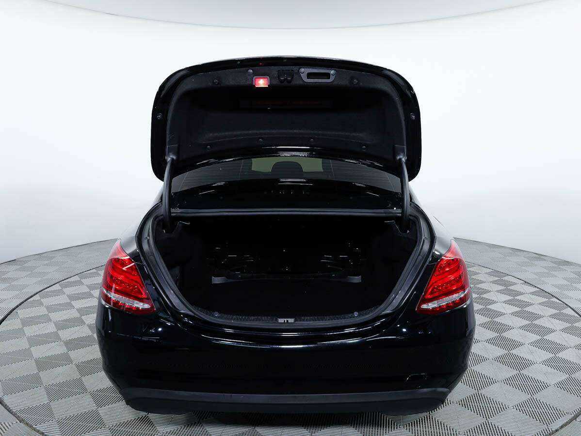 Б/У Мерседес-Бенц Ц-Класс 2018 года. Фото: #5