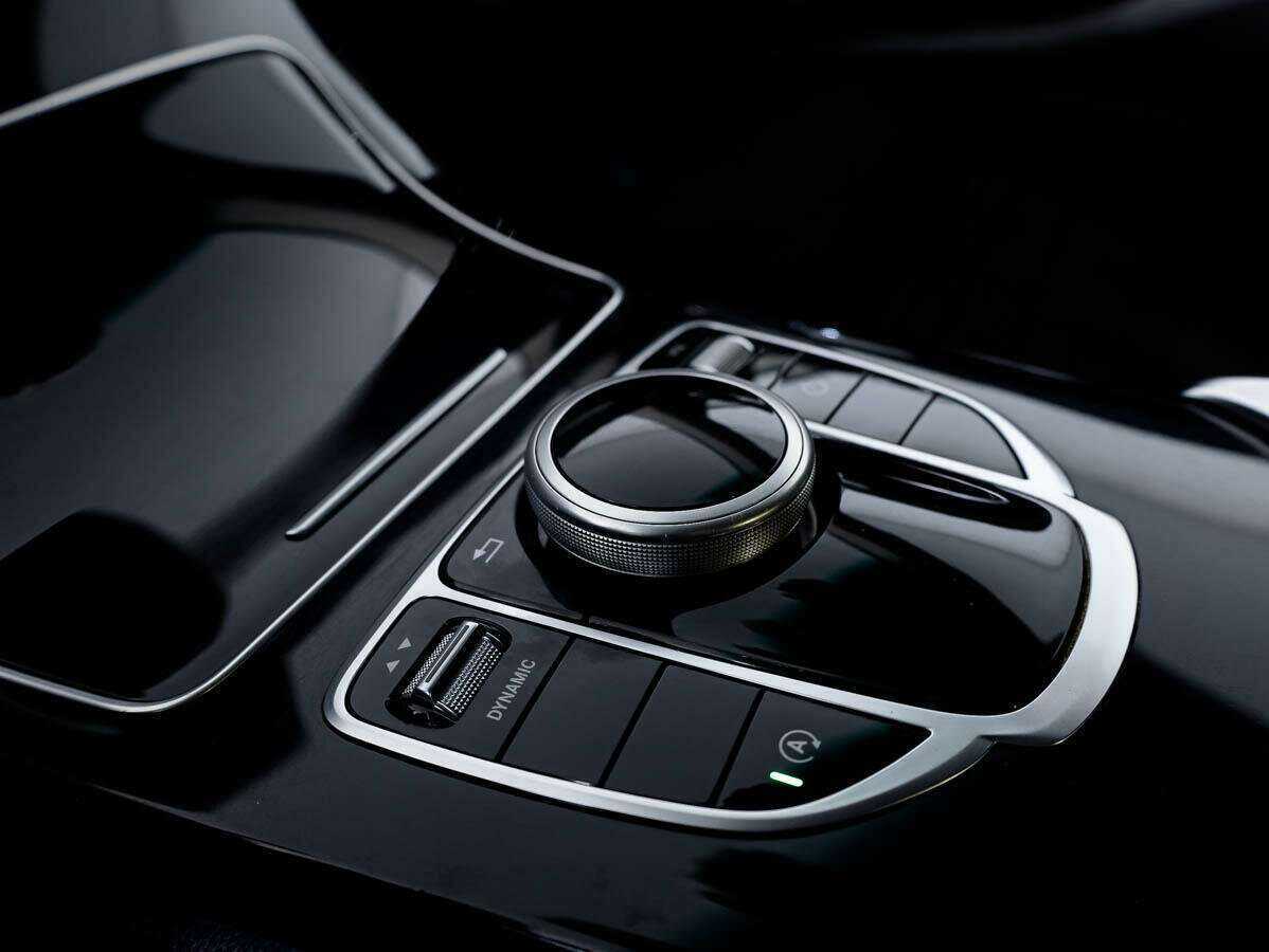 Б/У Мерседес-Бенц Ц-Класс 2018 года. Фото: #20