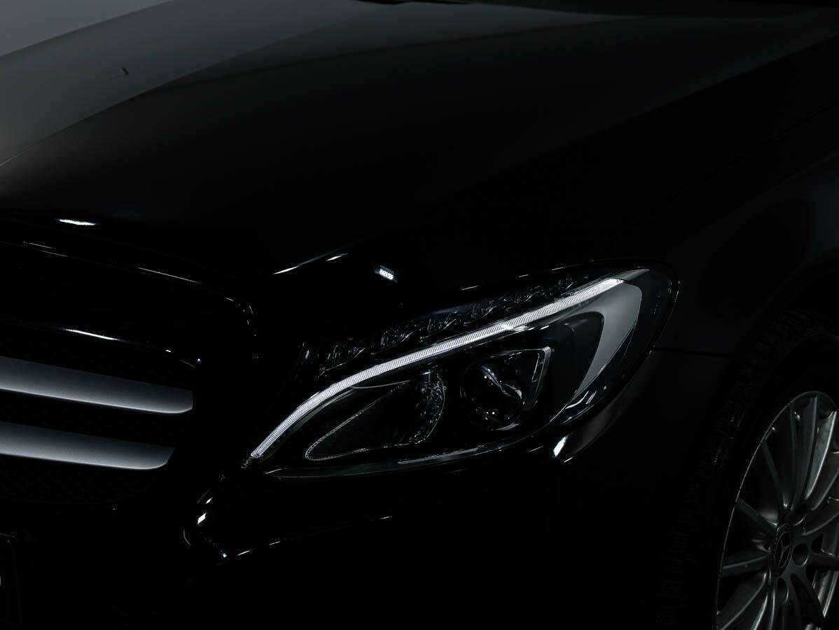 Б/У Мерседес-Бенц Ц-Класс 2018 года. Фото: #23