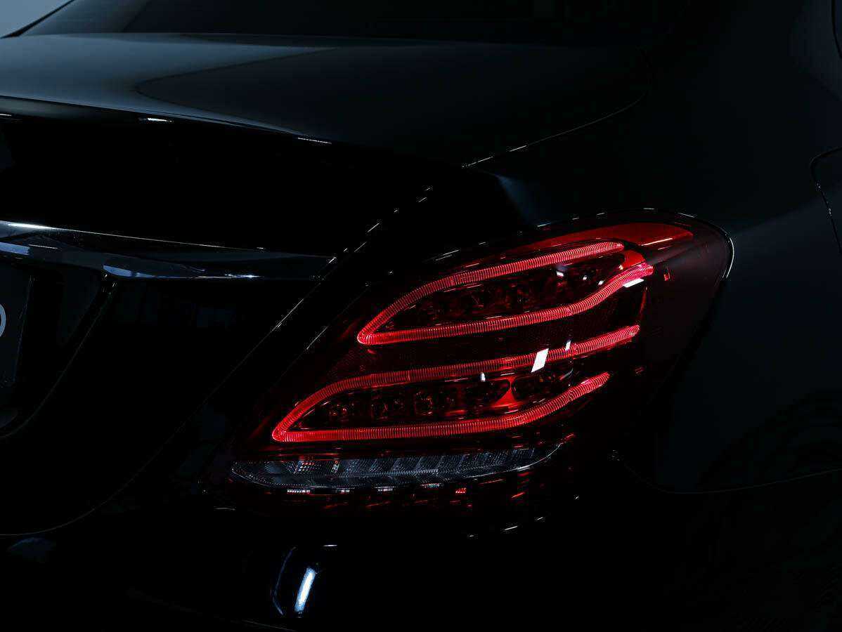 Б/У Мерседес-Бенц Ц-Класс 2018 года. Фото: #24