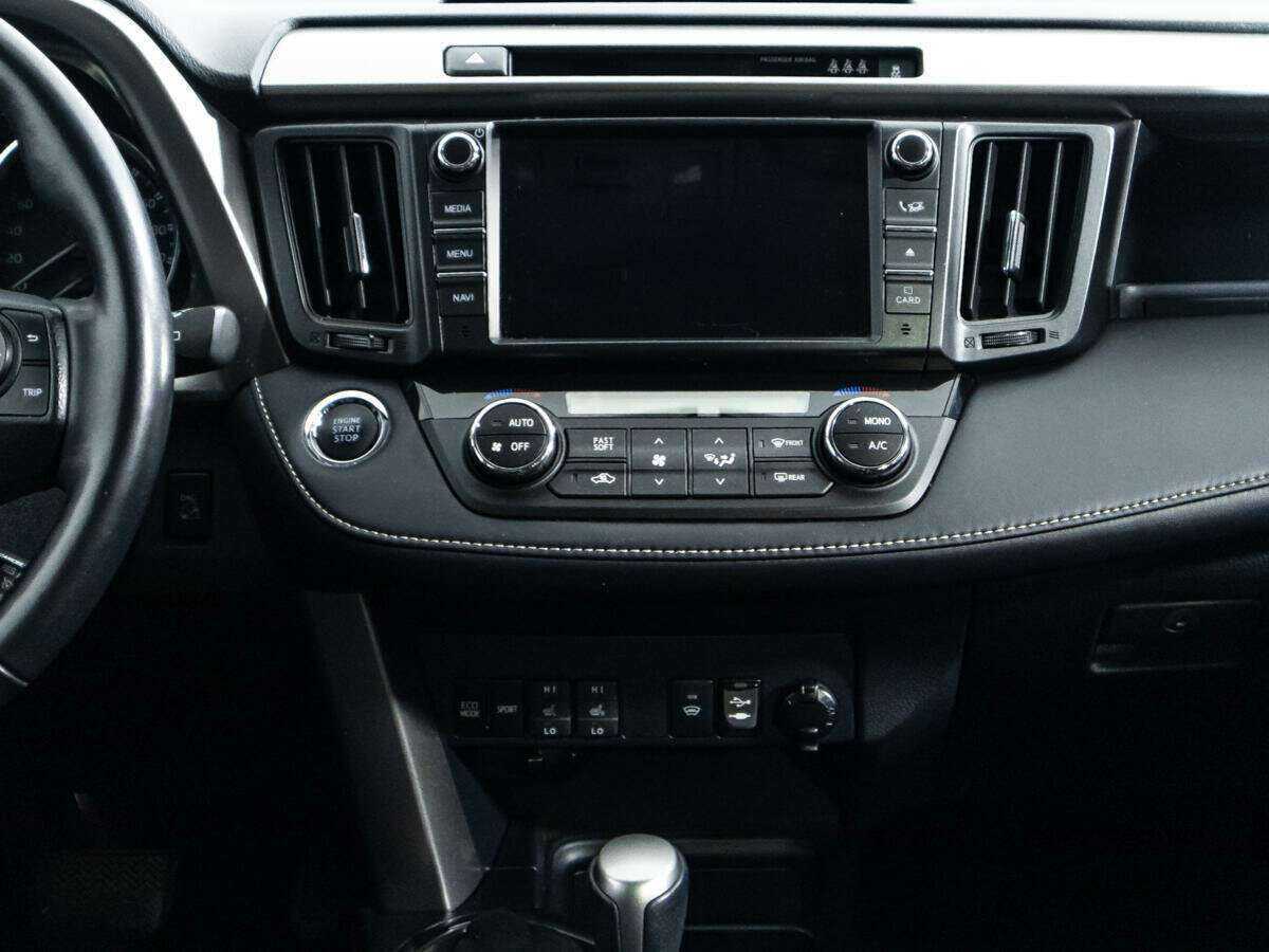 Б/У Тойота Рав4 2018 года. Фото: #13