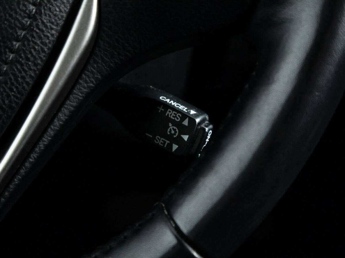 Б/У Тойота Рав4 2018 года. Фото: #22