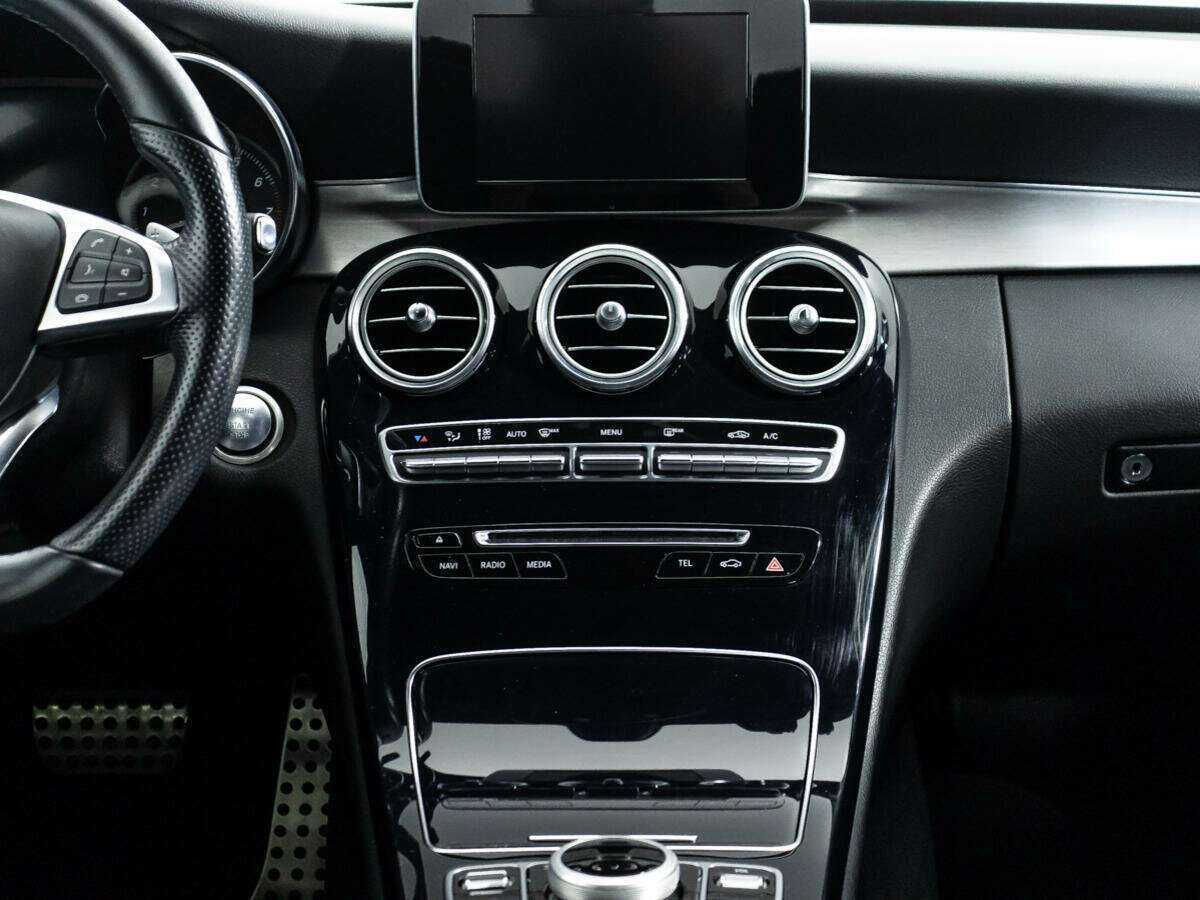 Б/У Мерседес-Бенц Ц-Класс 2017 года. Фото: #13