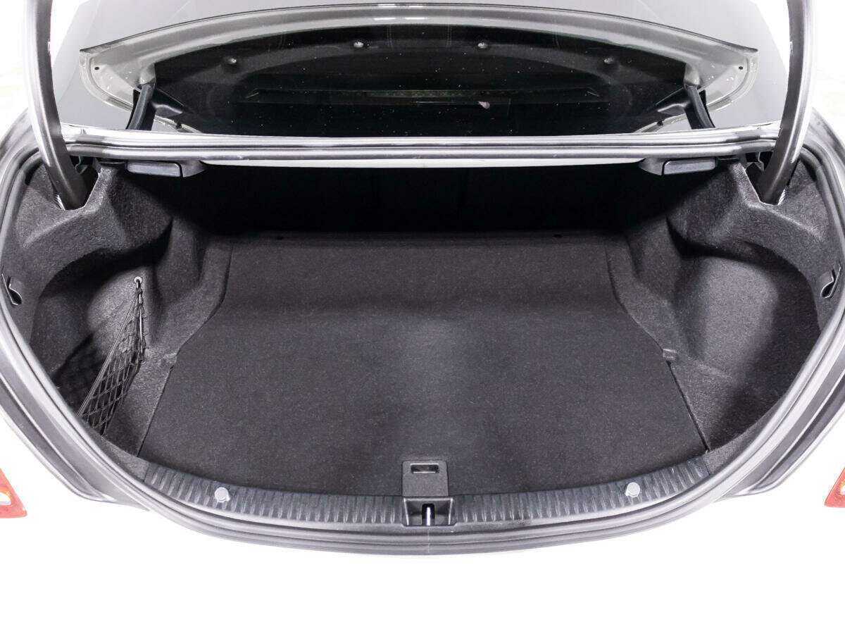 Б/У Мерседес-Бенц Ц-Класс 2017 года. Фото: #14