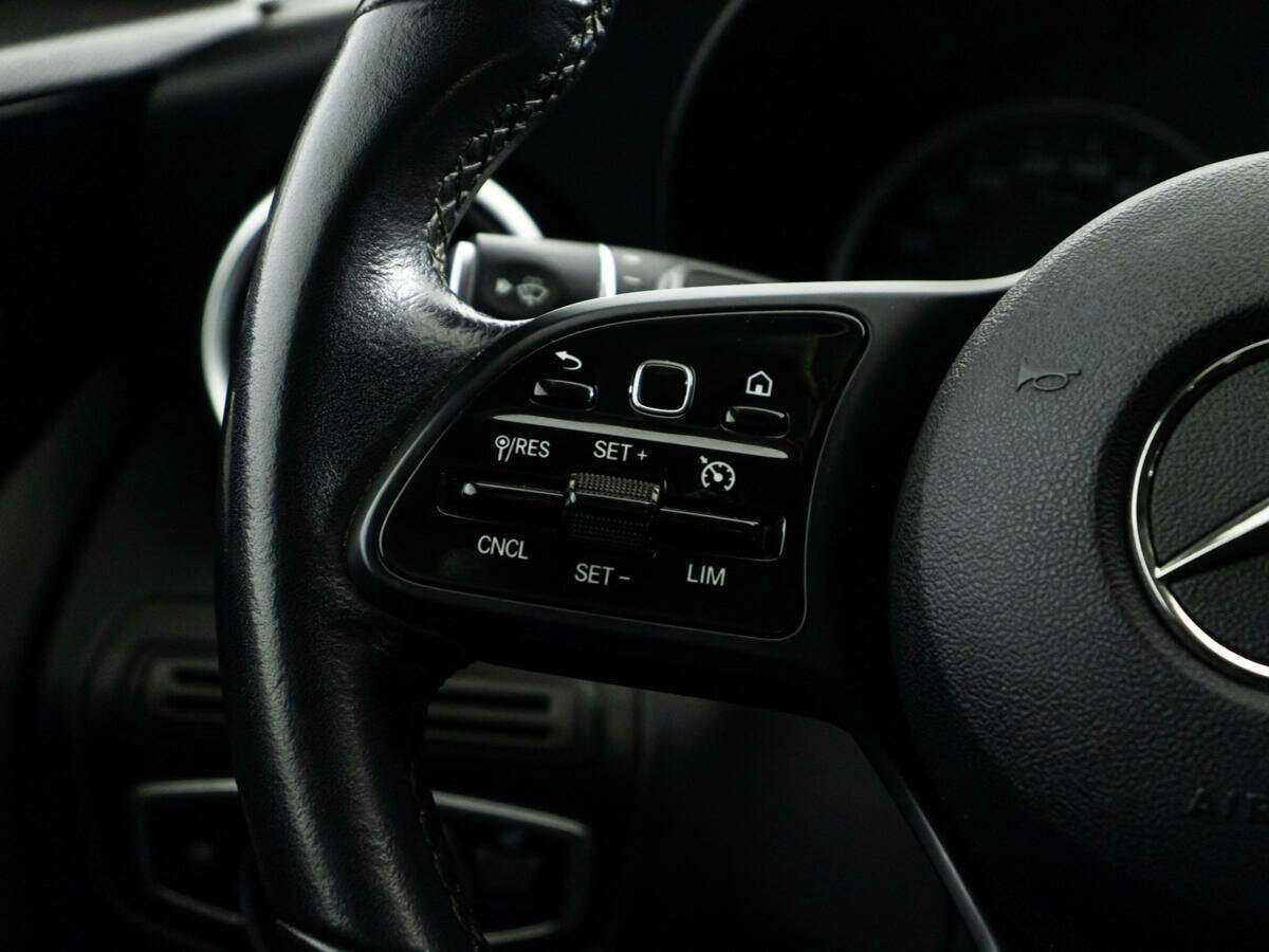 Б/У Мерседес-Бенц Ц-Класс 2019 года. Фото: #18