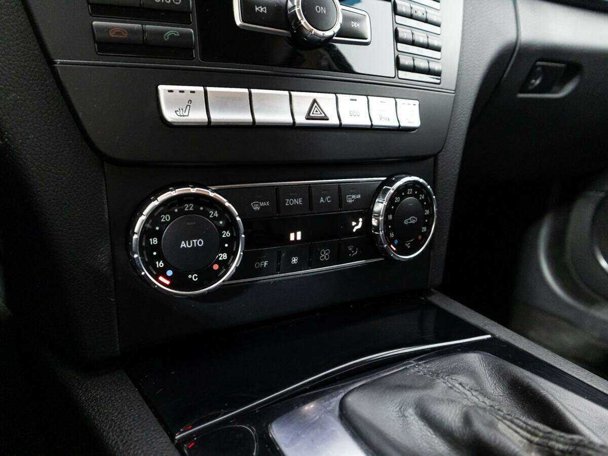 Б/У Мерседес-Бенц Ц-Класс 2012 года. Фото: #14