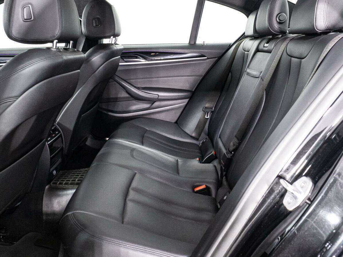 Б/У БМВ 5 серии 2017 года. Фото: #9