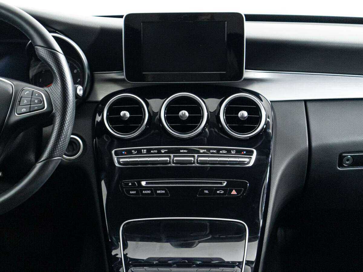 Б/У Мерседес-Бенц Ц-Класс 2015 года. Фото: #13