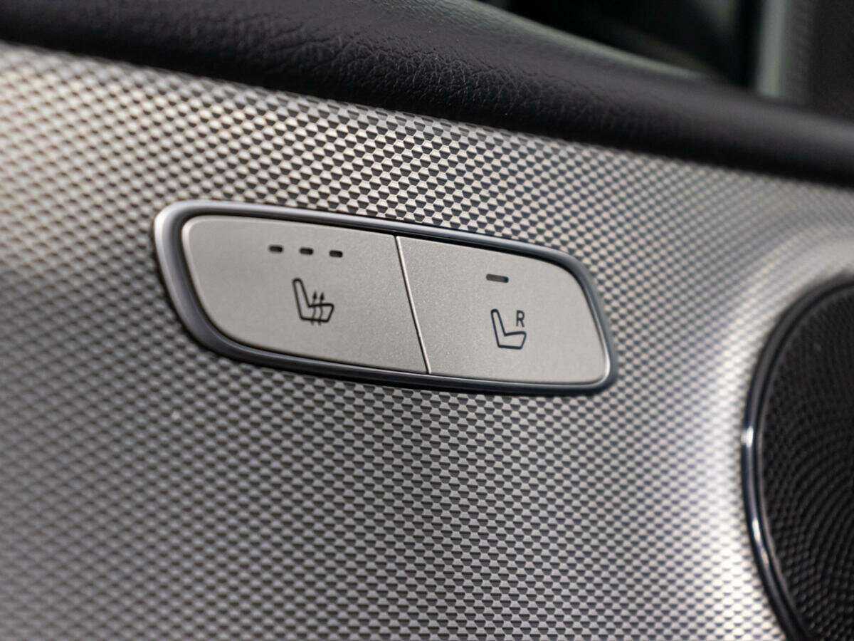 Б/У Мерседес-Бенц Е-Класс 2019 года. Фото: #15