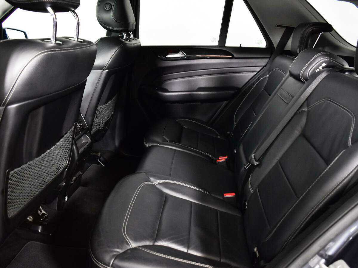 Б/У Мерседес-Бенц М-Класс 2013 года. Фото: #9