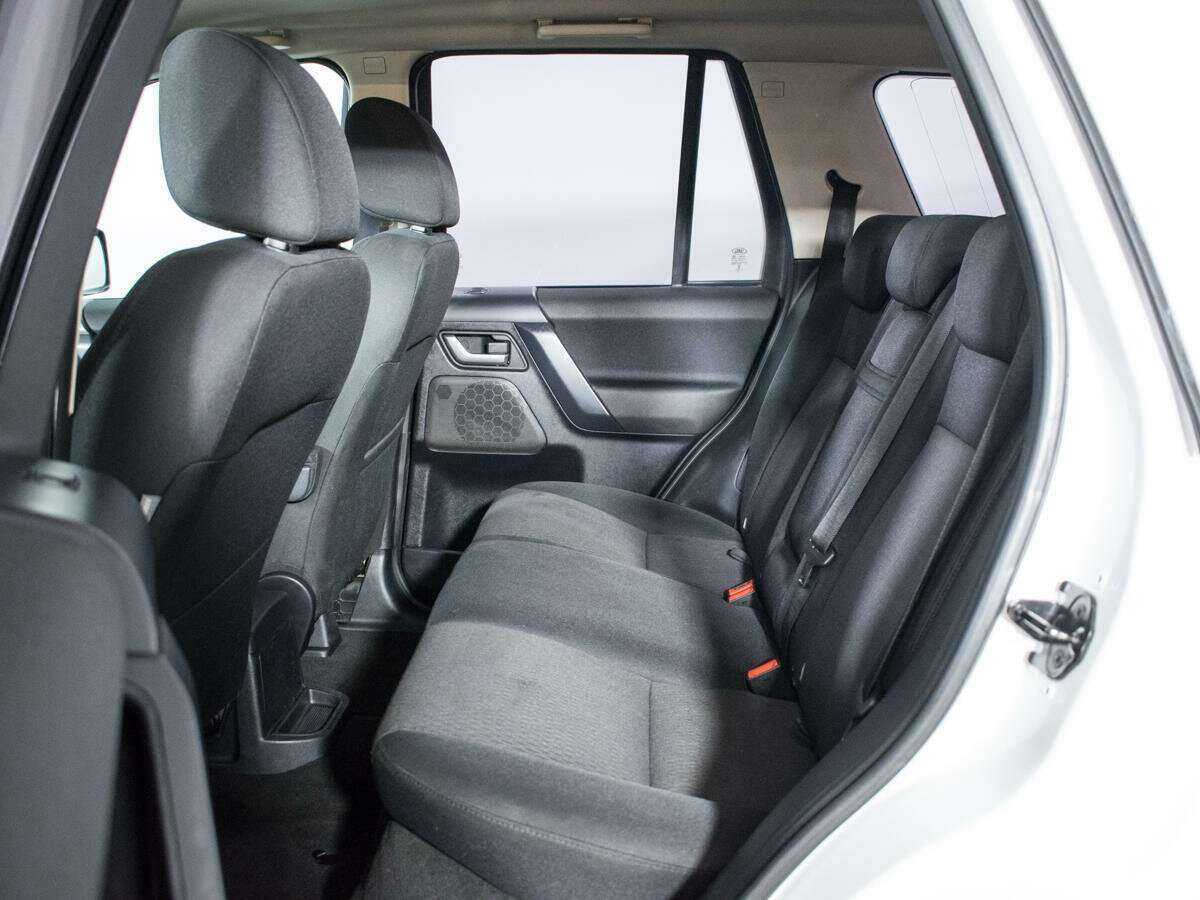 Б/У Лэнд Ровер Фрилендер 2013 года. Фото: #9