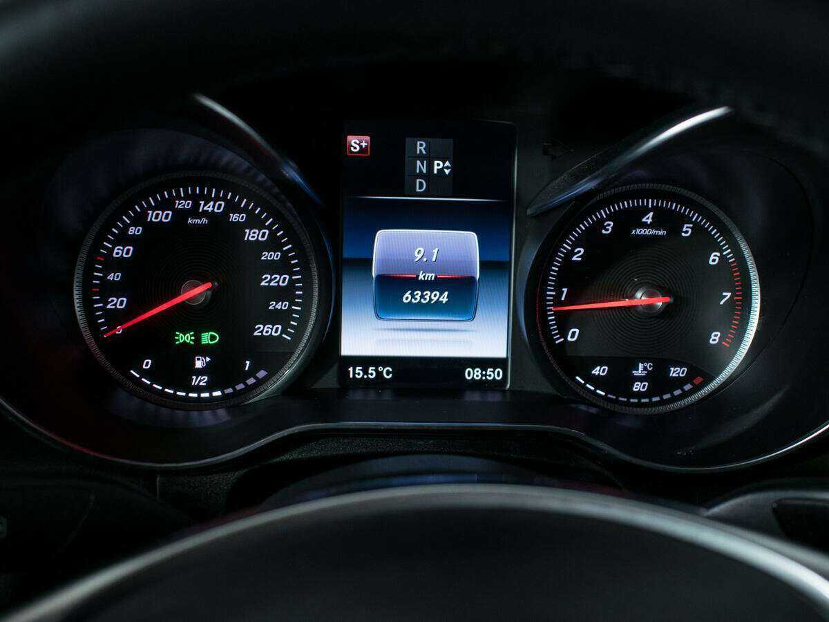 Б/У Мерседес-Бенц Ц-Класс 2017 года. Фото: #10