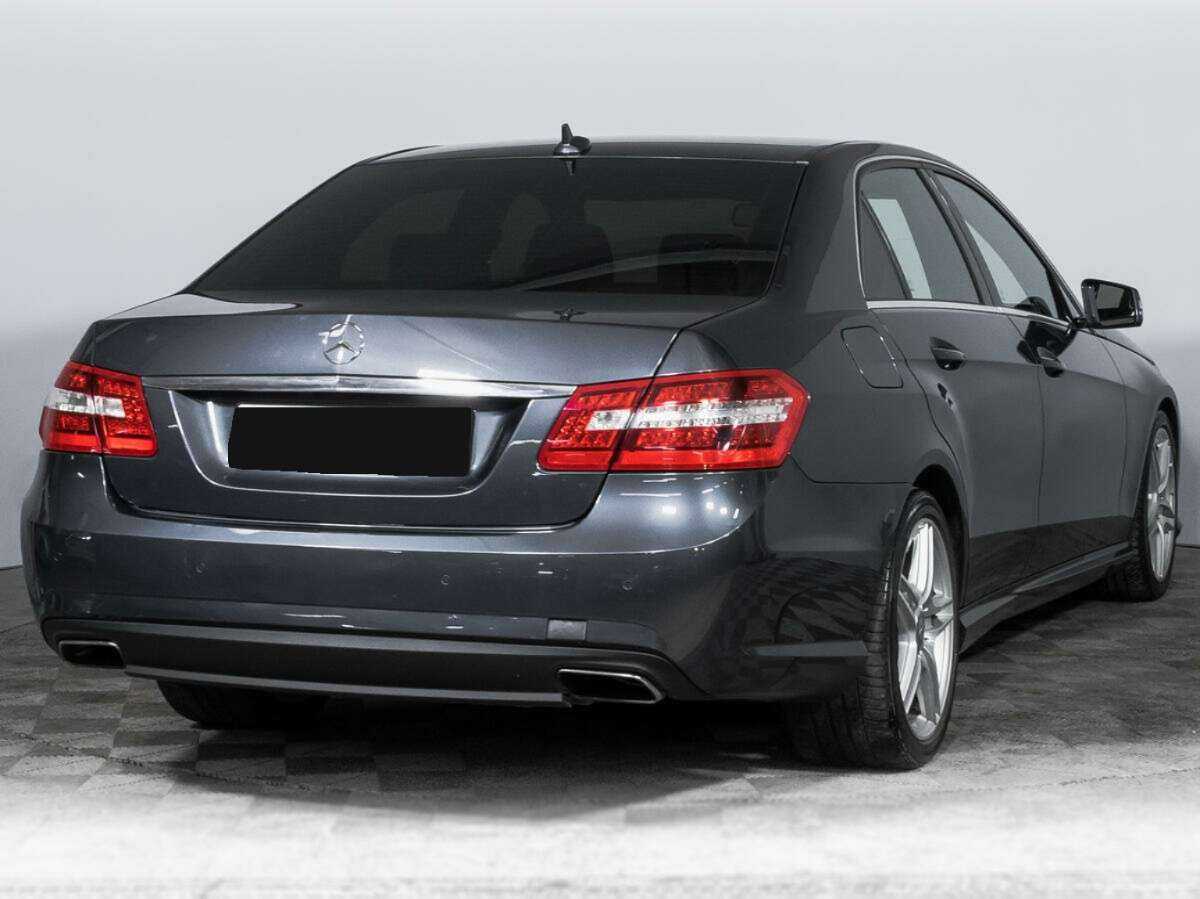 Б/У Мерседес-Бенц Е-Класс 2012 года. Фото: #4