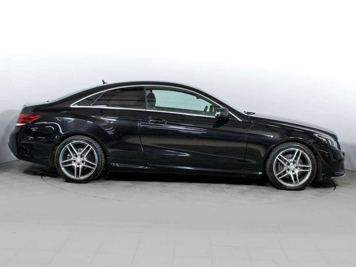 Б/У Мерседес-Бенц Е-Класс 2014 года. Фото: #3