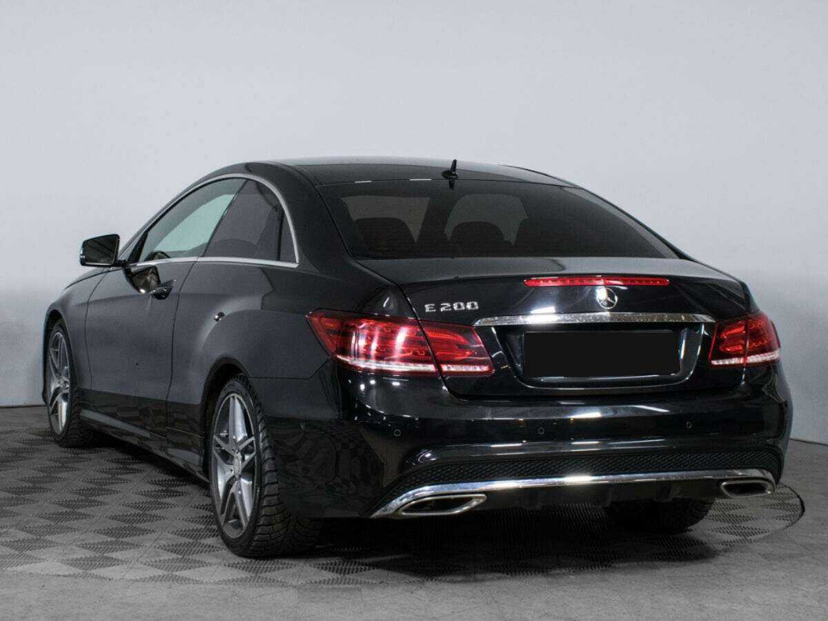 Б/У Мерседес-Бенц Е-Класс 2014 года. Фото: #6