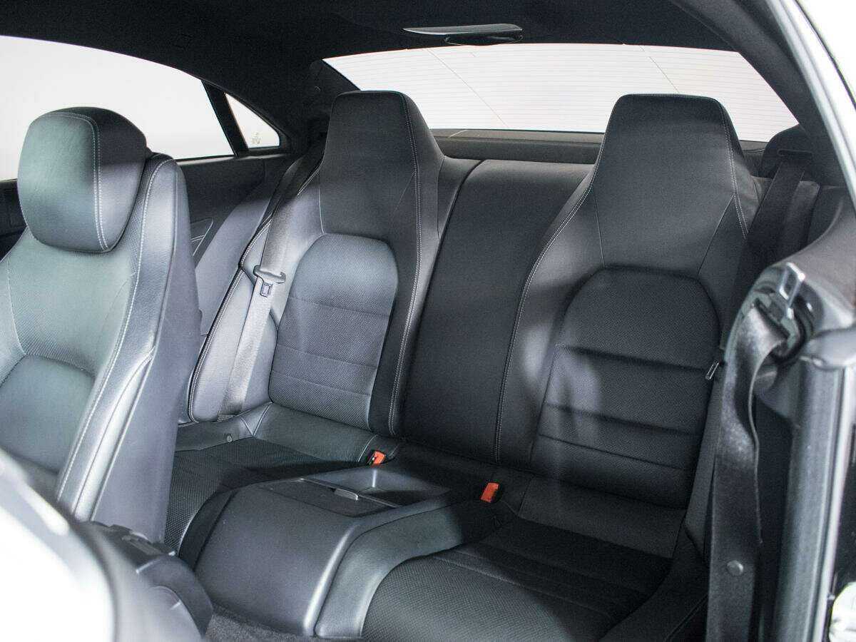 Б/У Мерседес-Бенц Е-Класс 2014 года. Фото: #9