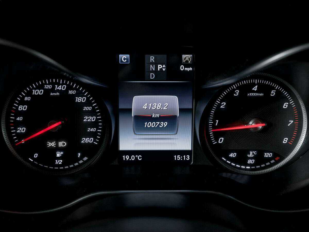 Б/У Мерседес-Бенц Ц-Класс 2016 года. Фото: #10