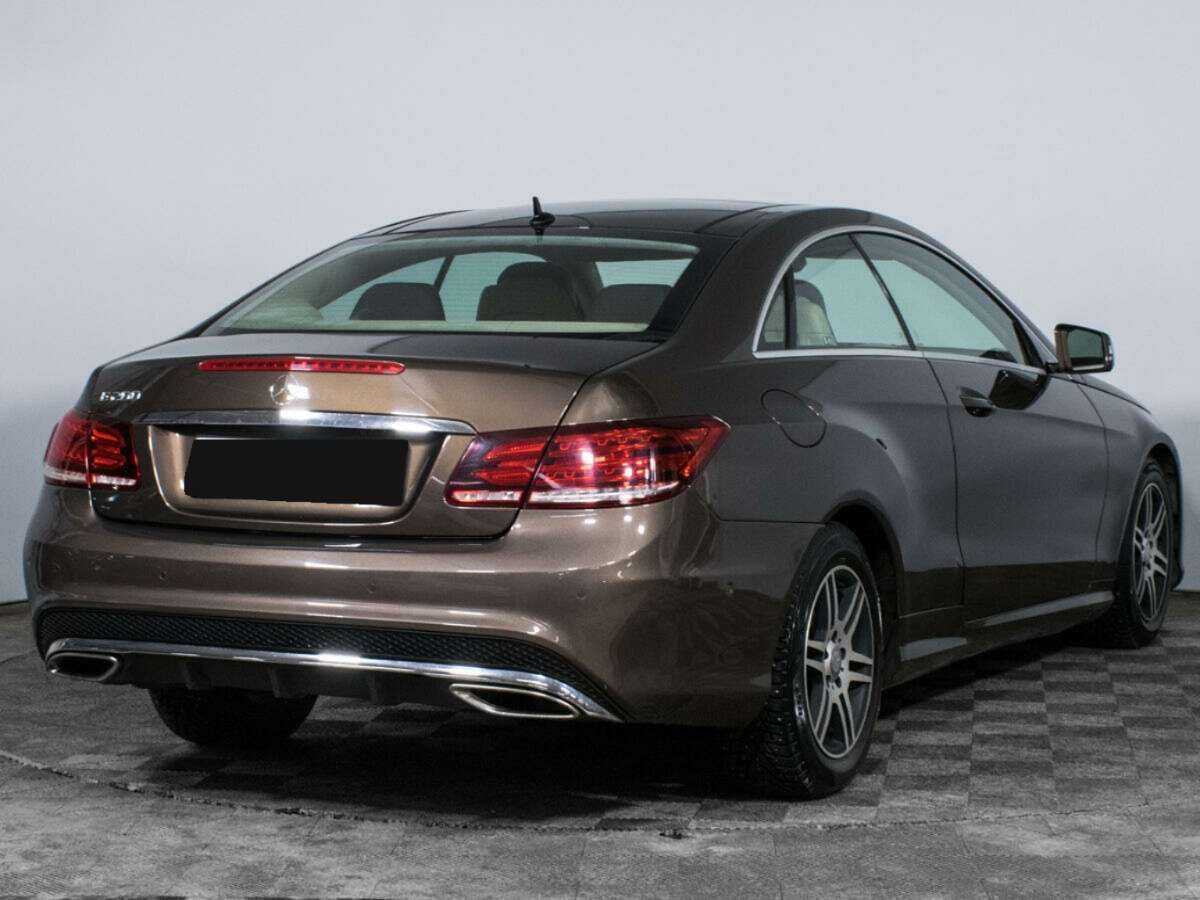 Б/У Мерседес-Бенц Е-Класс 2014 года. Фото: #4