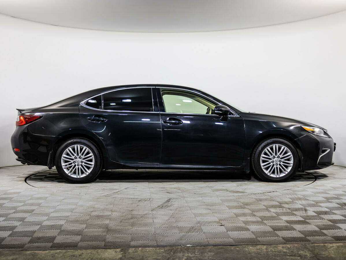 Б/У Лексус ЕС 2016 года. Фото: #2