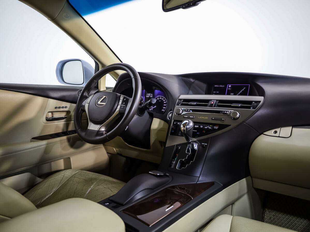 Б/У Лексус Р-Икс 2012 года. Фото: #7