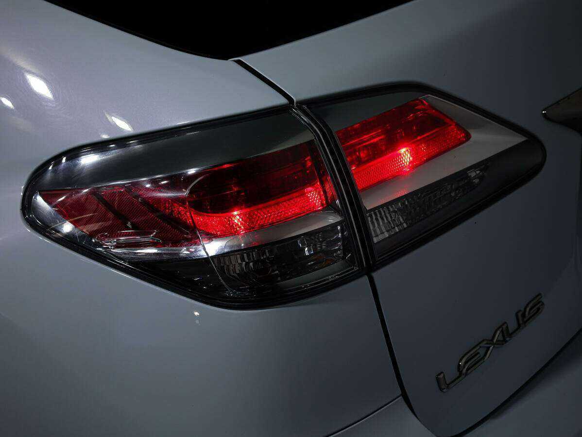 Б/У Лексус Р-Икс 2012 года. Фото: #20