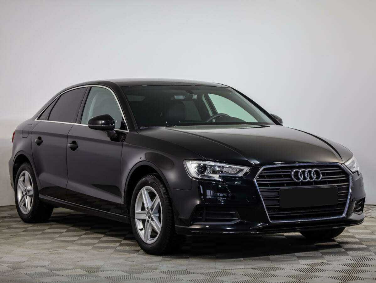 Б/У Ауди А3 2019 года. Фото: #1