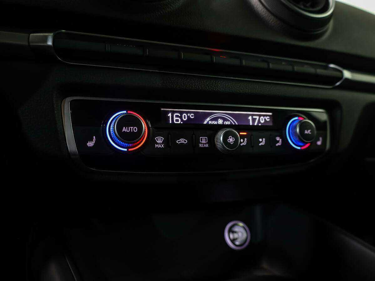 Б/У Ауди А3 2019 года. Фото: #13