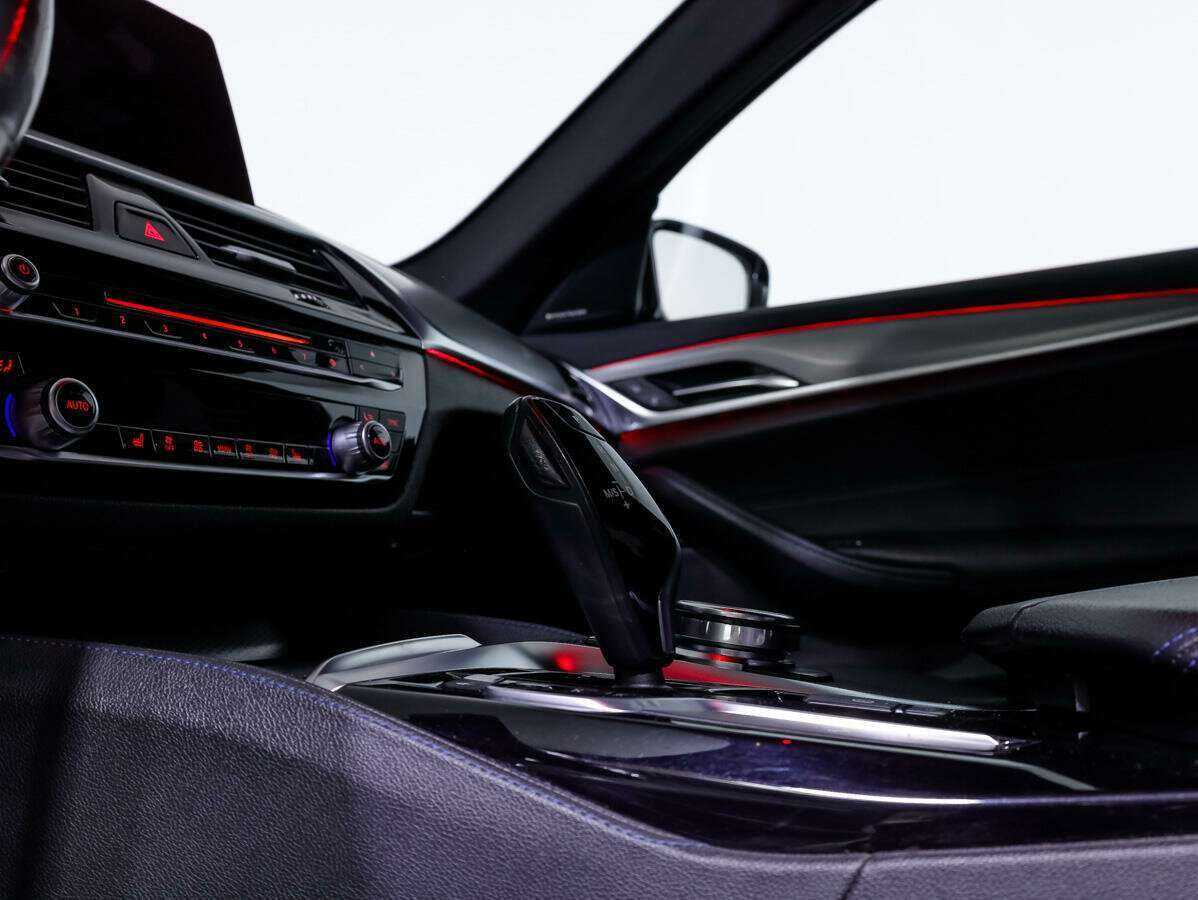 Б/У БМВ 5 серии 2018 года. Фото: #13