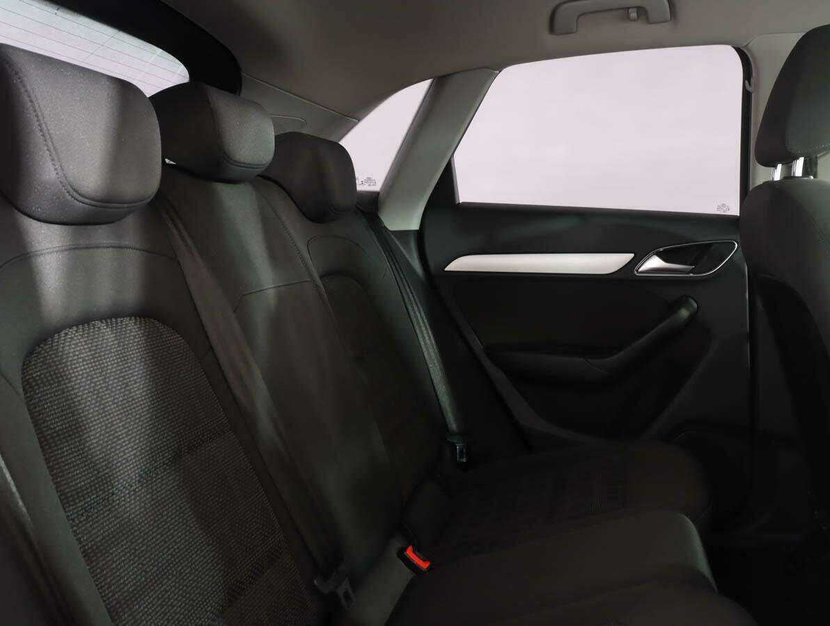 Б/У Ауди К3 2016 года. Фото: #8