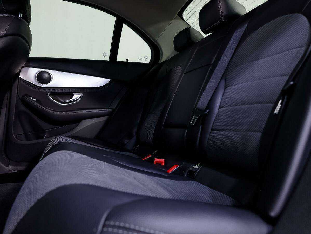 Б/У Мерседес-Бенц Ц-Класс 2014 года. Фото: #12