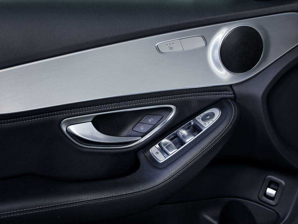 Б/У Мерседес-Бенц Ц-Класс 2014 года. Фото: #19