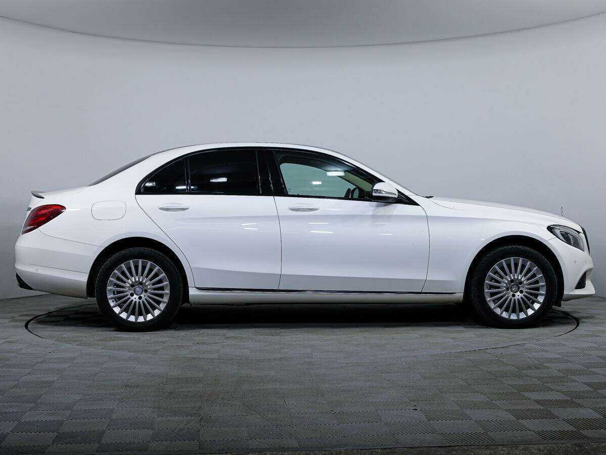 Б/У Мерседес-Бенц Ц-Класс 2015 года. Фото: #3