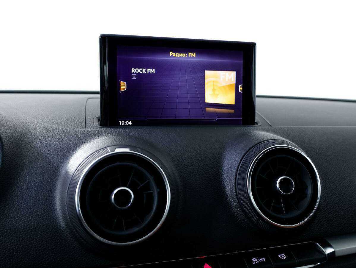 Б/У Ауди А3 2018 года. Фото: #16