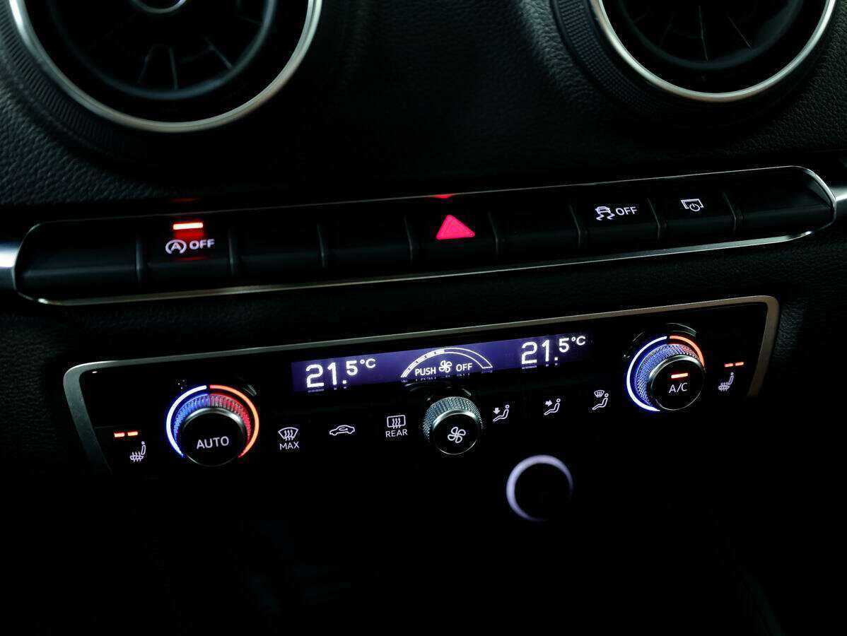 Б/У Ауди А3 2018 года. Фото: #17