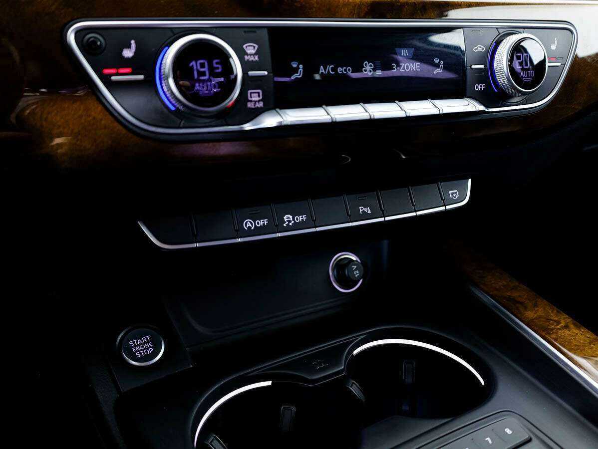 Б/У Ауди А4 2015 года. Фото: #19